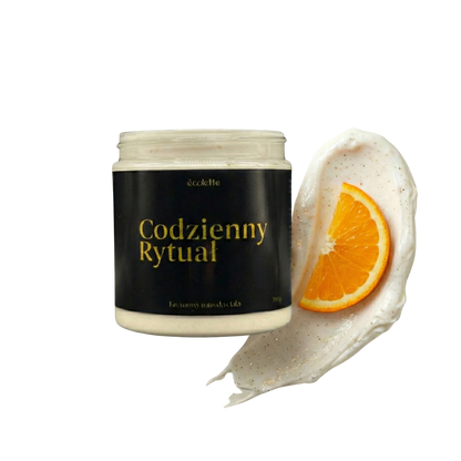 Mus do ciała Codzienny Rytuał Écolette z puszystą, kremową strukturą.